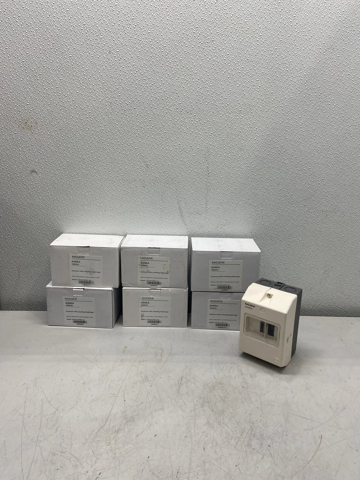 Noark ASNEA 1600043 Enclosure w/ Diaphragm Lot of 6