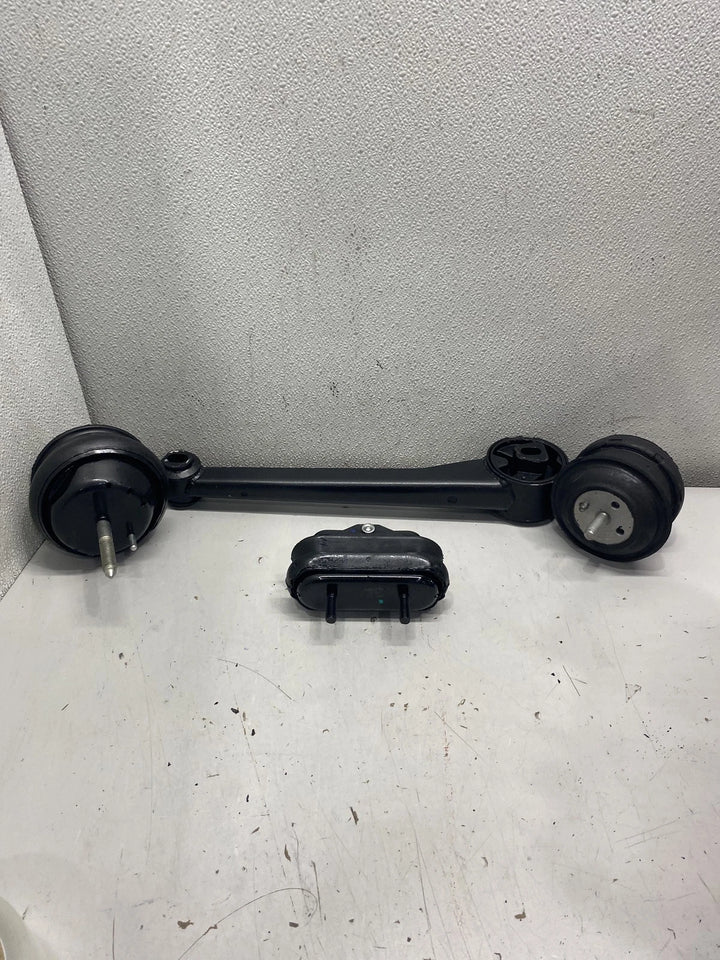 Westar Engine Mount Kit ETK-074