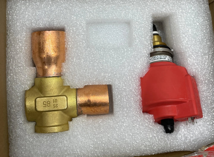Carel Electronic Expansion Valve E4V85BWT00