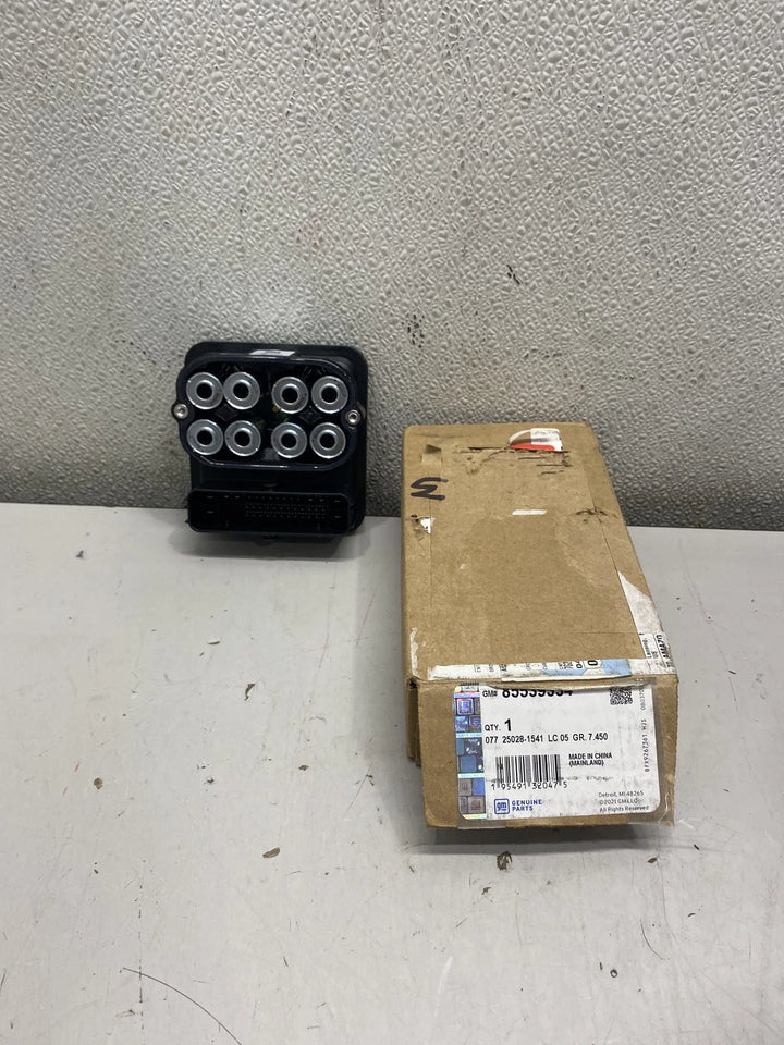 GM Parts Air Suspension Control Module 85539334