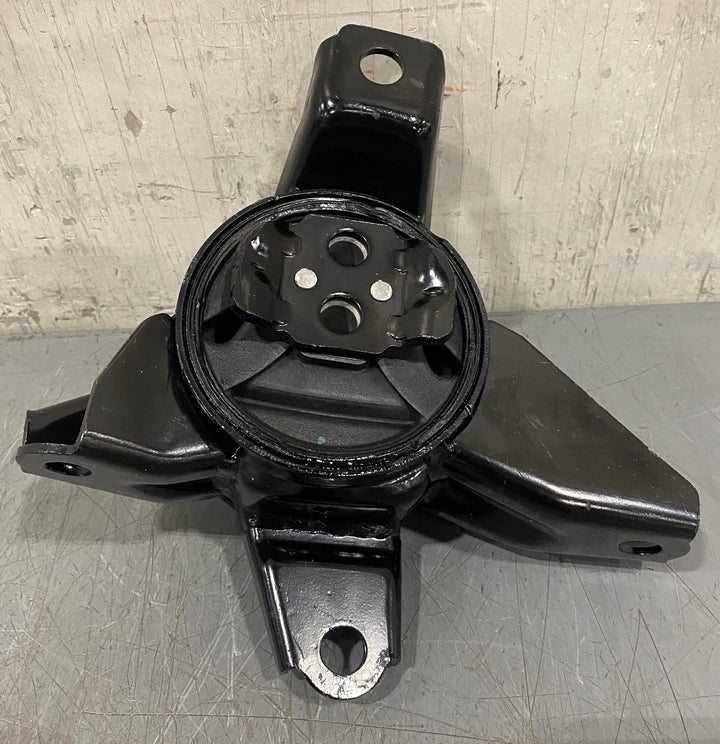 Westar Automatic Transmission Mount EM-7584 For 15-21 Sedona