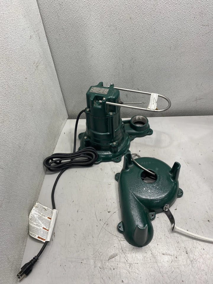 Zoeller Sewage Pump 267-0001 1/2 HP Cast Iron & Stainless 115V Single Phase