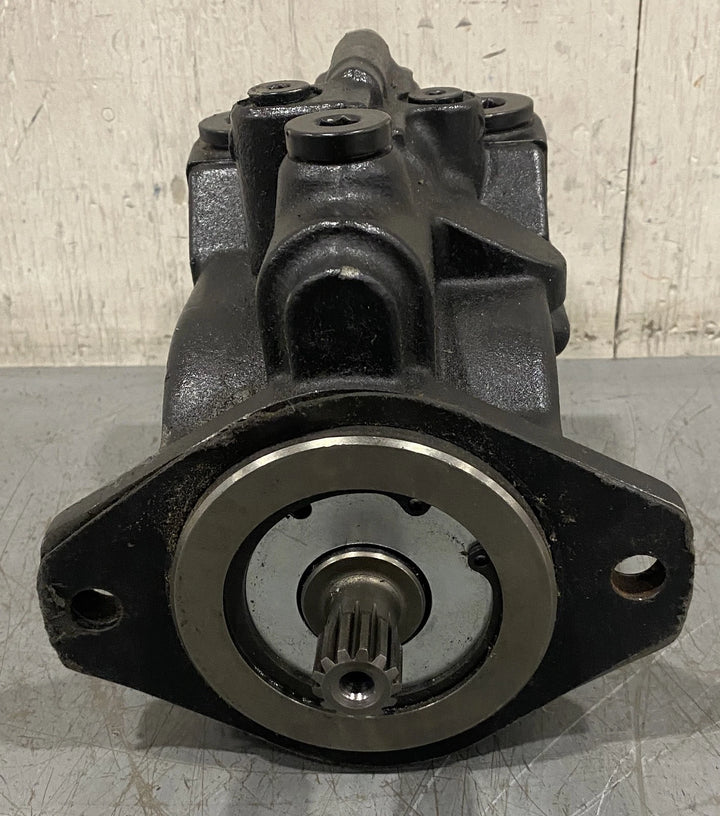 JLG Wheel Drive Motor Fits 520AJ 1001278022