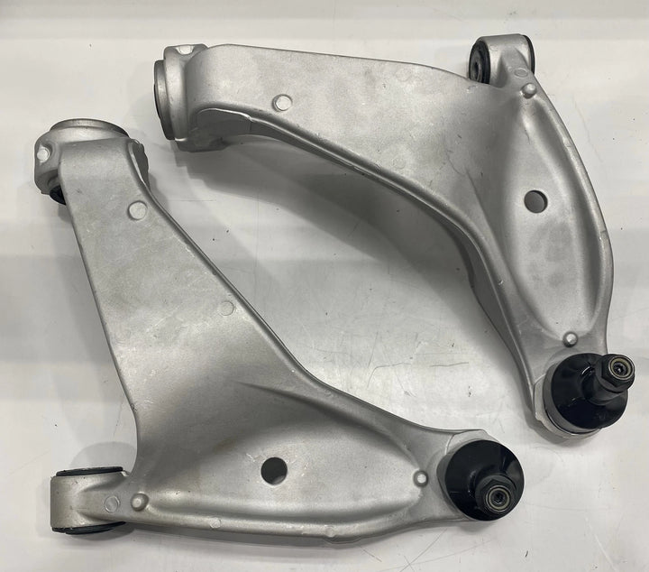 Detroit Axle Front Lower Control Arms w/Ball Joints (Pair) X623240