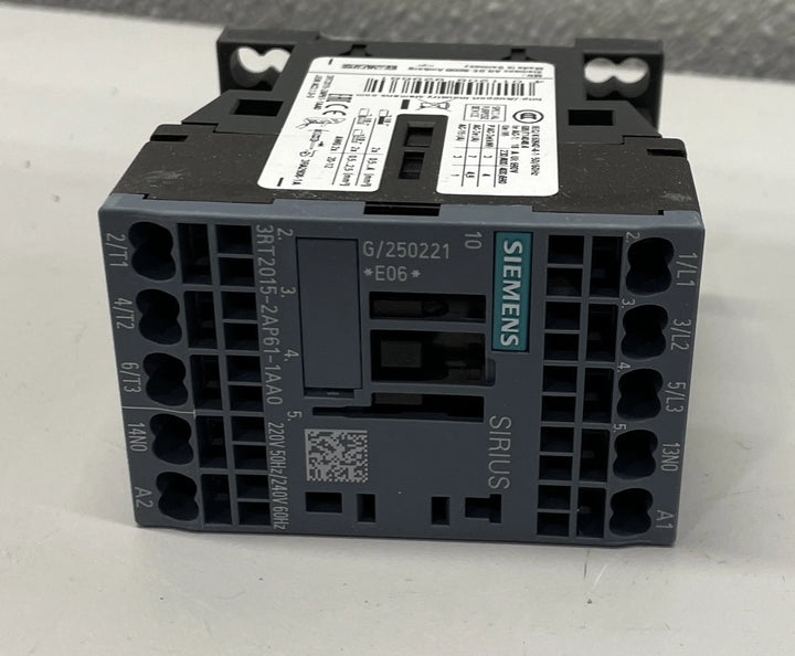 Siemens 220V 50/60Hz 3RT2015-2AP61-1AA0 Contactor (Lot of 4)
