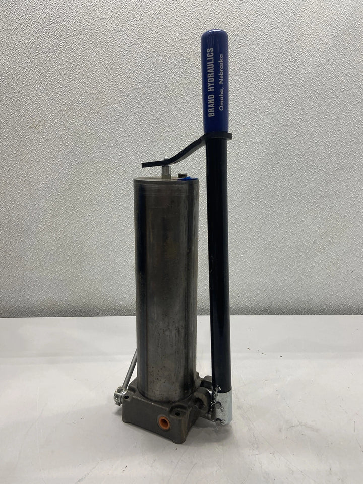 Brand Hydraulics HP121DA95 HP Series Hand Operated Hydraulic Pump 95 in3
