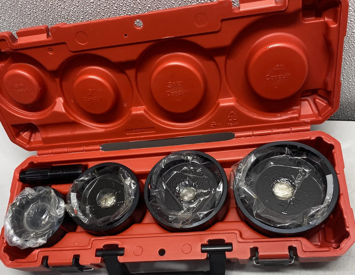 Milwaukee 49-16-2695 2-1/2" to 4" Knockout Set