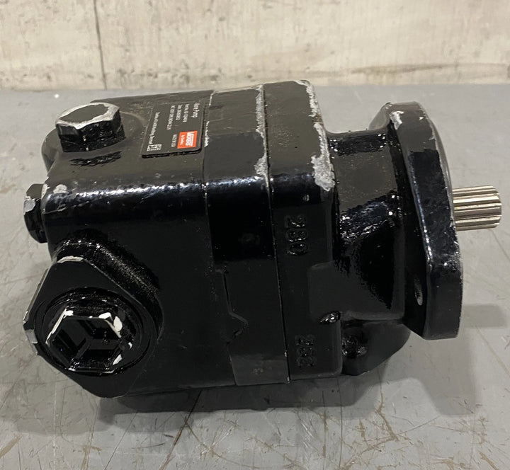 Vickers Hydraulic Vane Pump 02-152440-8