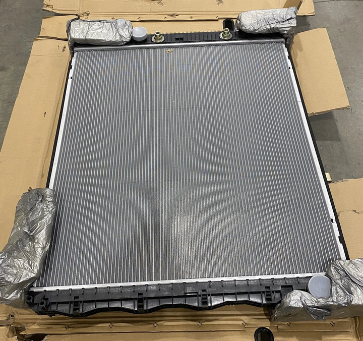 08-18 Mack Radiator For GU7, GU8, and CHU 06-19 Volvo VHD