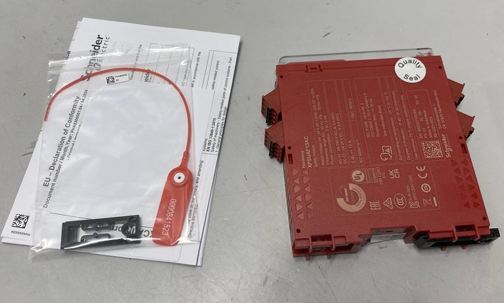 Square D XPSUAF13AC Safety Module