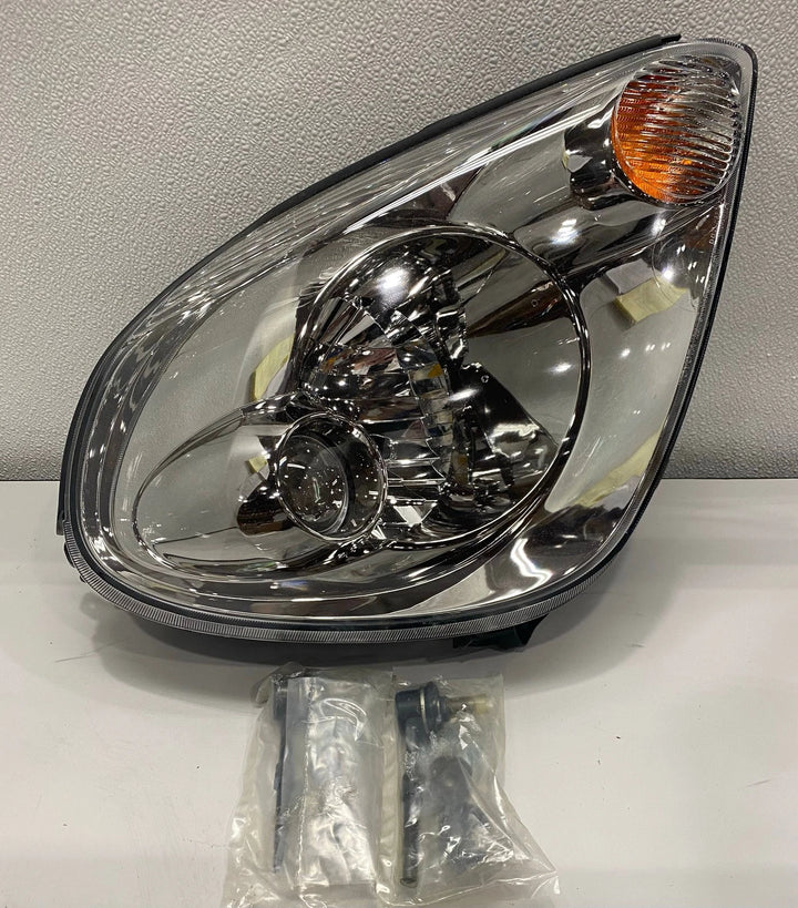 Toyota Passenger Side Headlight Assembly 2002-2005 Toyota MR2 Spyder 81130-17220