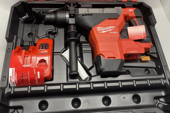 Milwaukee M18 FUEL 1-3/4" SDS Max Rotary Hammer 2718-22HD Batteries Not Included