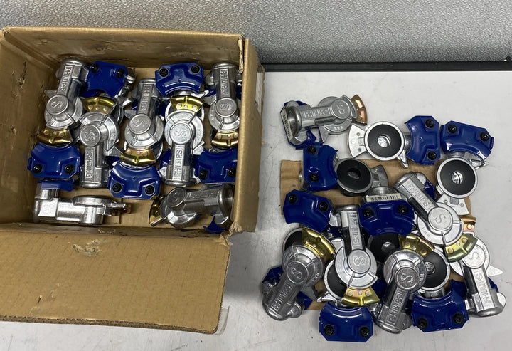 Lot of 25 Phillips Industries Straight Mount Gladhand Service 12-006