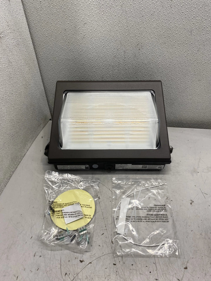 Keystone LED Open Face Wall Pack KT-WPLED80PS-M1-8CSB-VDIM