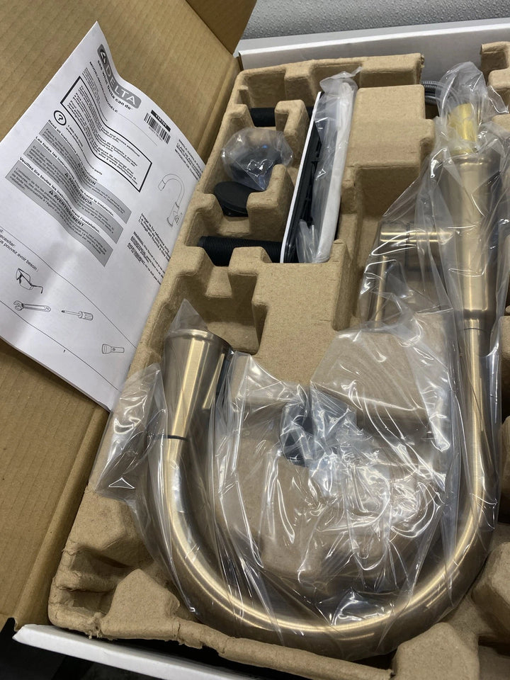Delta Finnridge Brushed Gold Kitchen Faucet with Pull Down Sprayer 19730LF-CZ
