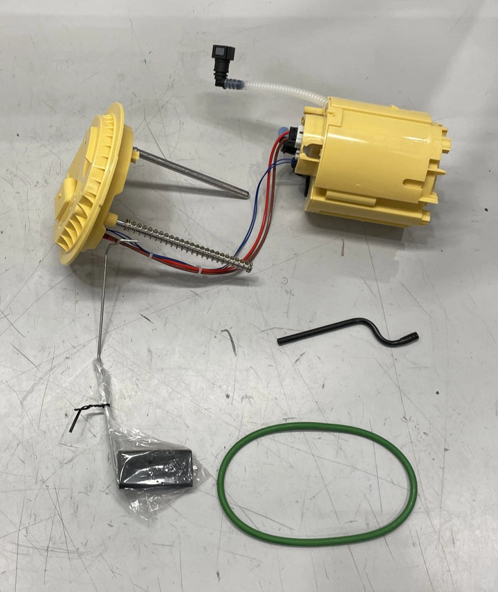 Delphi Fuel Pump Module Assemblie 2007-2009 Mercedes ML320 3.0L V6 FG2173