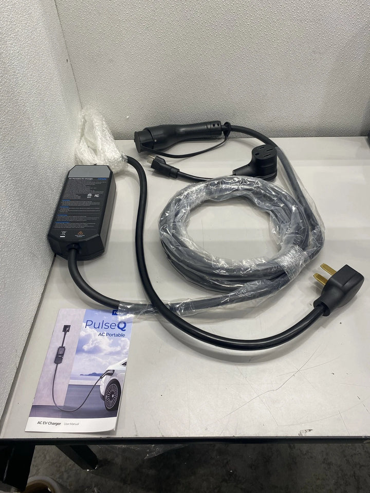 Topdon PulseQ AC 32A Charger w/ NEMA 14-50 Plug and 5-15 Adapter TD60610022