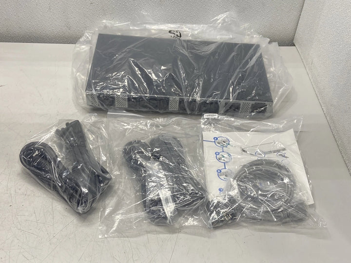 Eaton ATS Rack PDU 1U 200-240V 3.33 kW 2 5ft Cords 1PH 16A PDU LCD EATS220