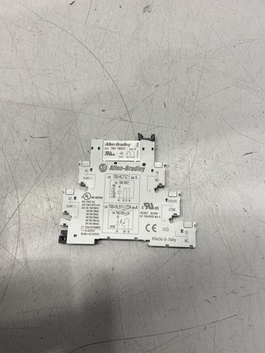Allen-Bradley 700-HLT1Z24 Electromechanical Solid State Relay(10 Pack)