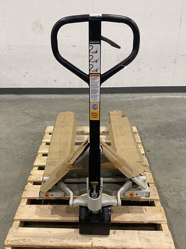 Crown PTH 50 Series 27" x 48" 5000 Lb. Pallet Jack PTH50-027-48-A